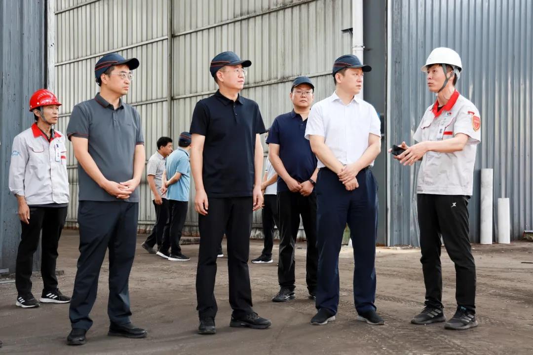市委常委、副市長、翼城縣委書記王淵到華翔（翼城）新材料科技園現(xiàn)場辦公